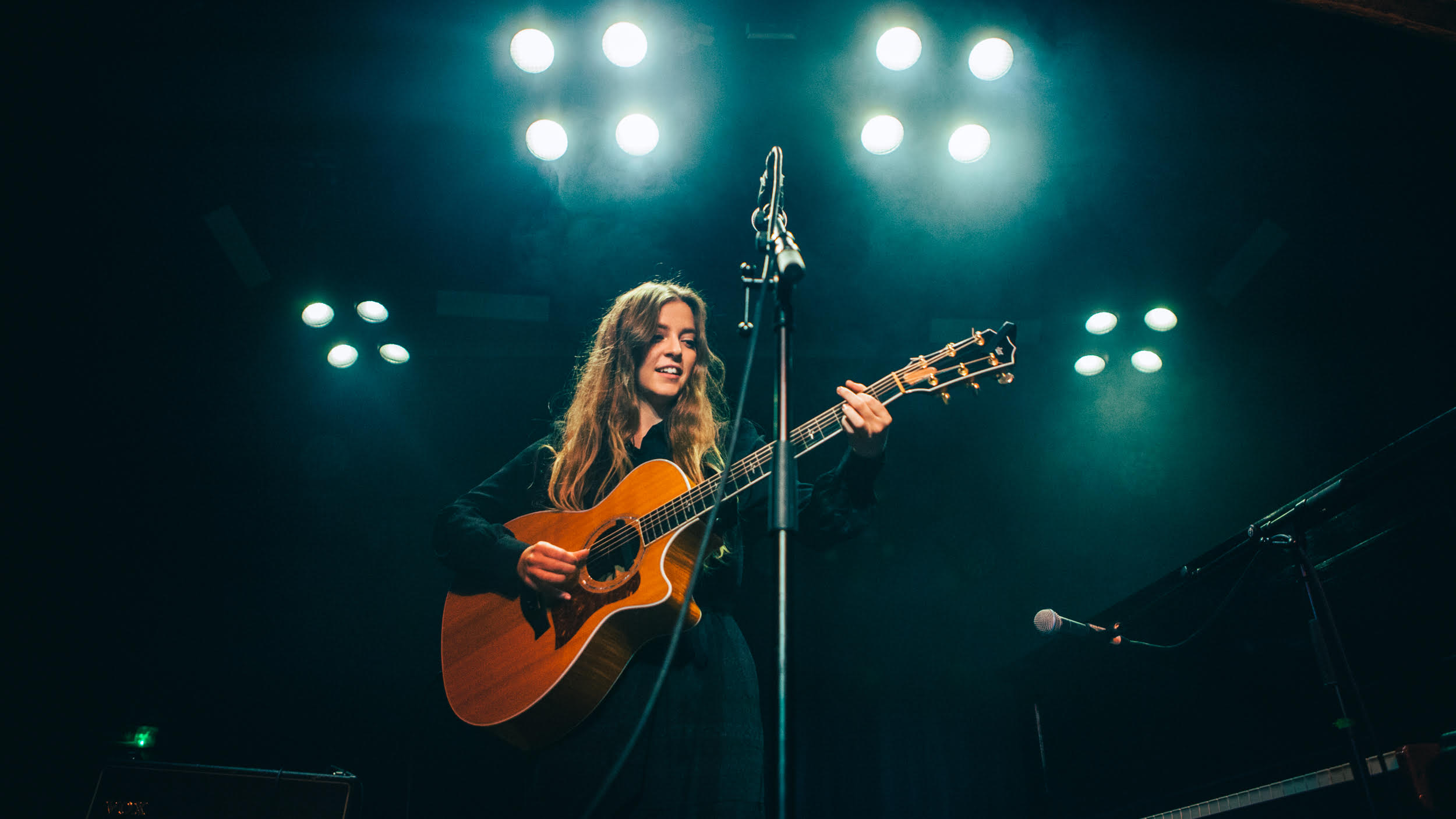 Little Concert And Airbnb Concerts Team Up To Revive London S Grassroots Music Scene Little Concert And Airbnb Concerts Team Up To Revive London S Grassroots Music Scene