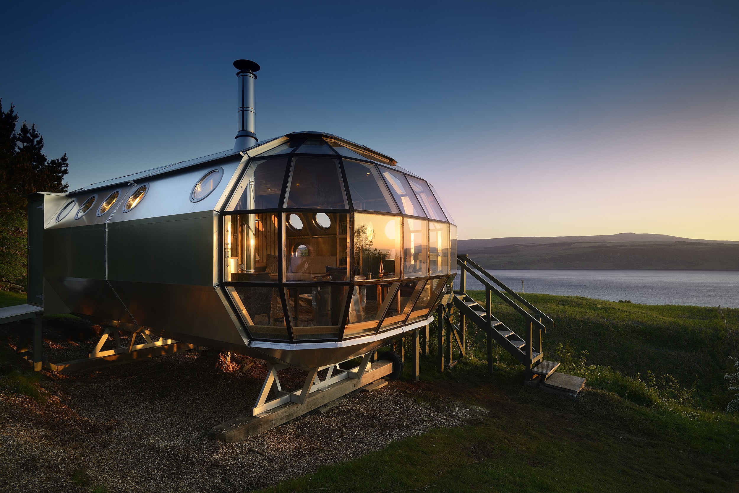 From Treehouses to Aluminum Pods: 10 of the Most Unique Homes on Airbnb From Treehouses to Aluminum Pods: 10 of the Most Unique Homes on Airbnb