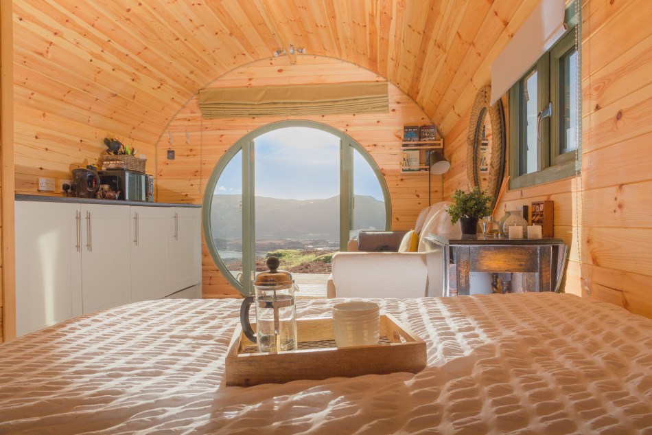  Airbnb  Reveals People Opting for Solo Travel this 