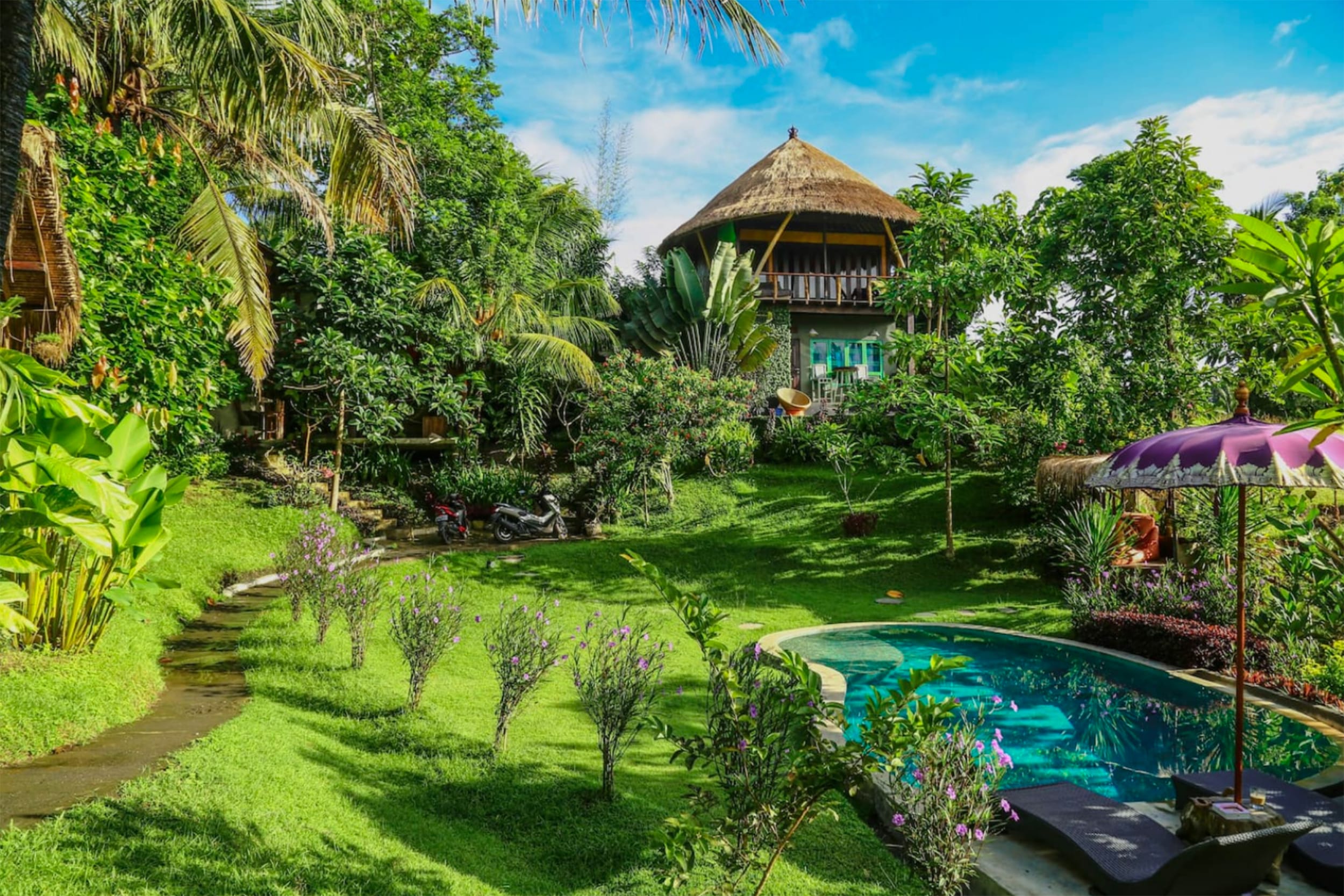 Balian Treehouse w Beautiful Pool, Bali, Indonesia