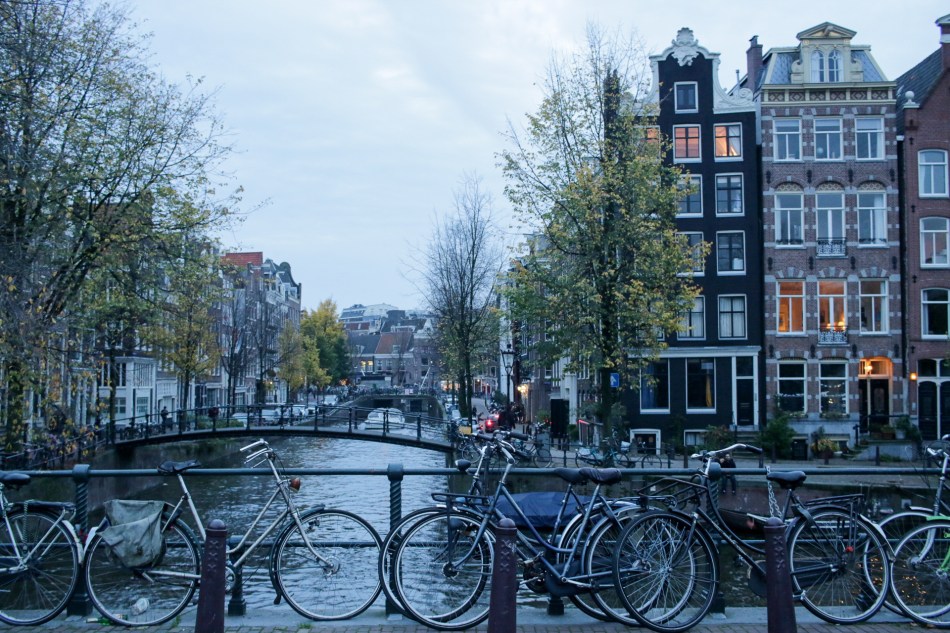airbnb-and-amsterdam