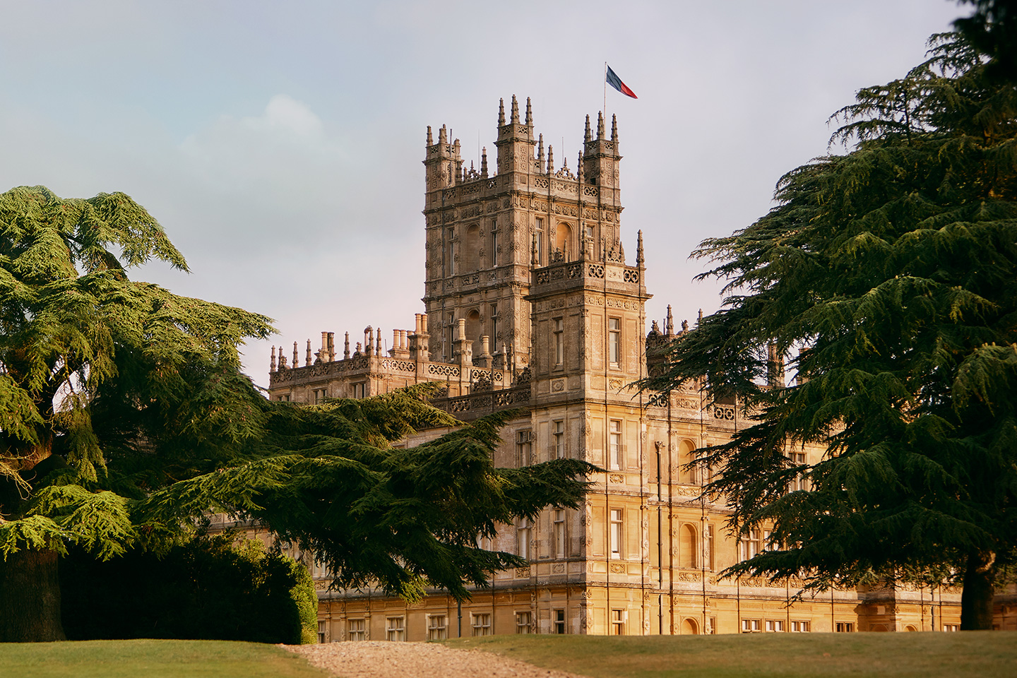 downton abbey highclere castle airbnb