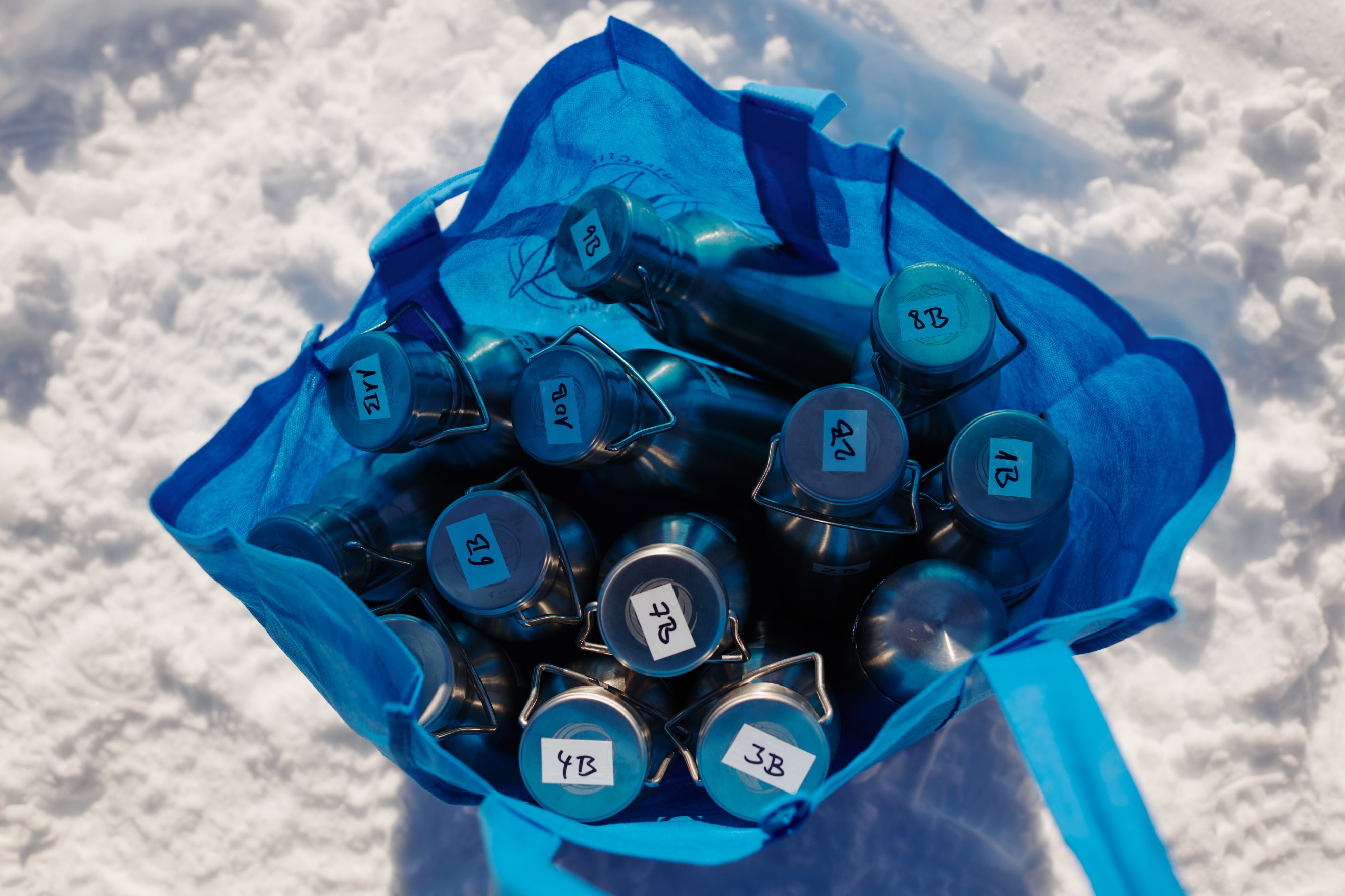 Stainless steel containers were used to minimize contamination of the samples taken on Antarctica