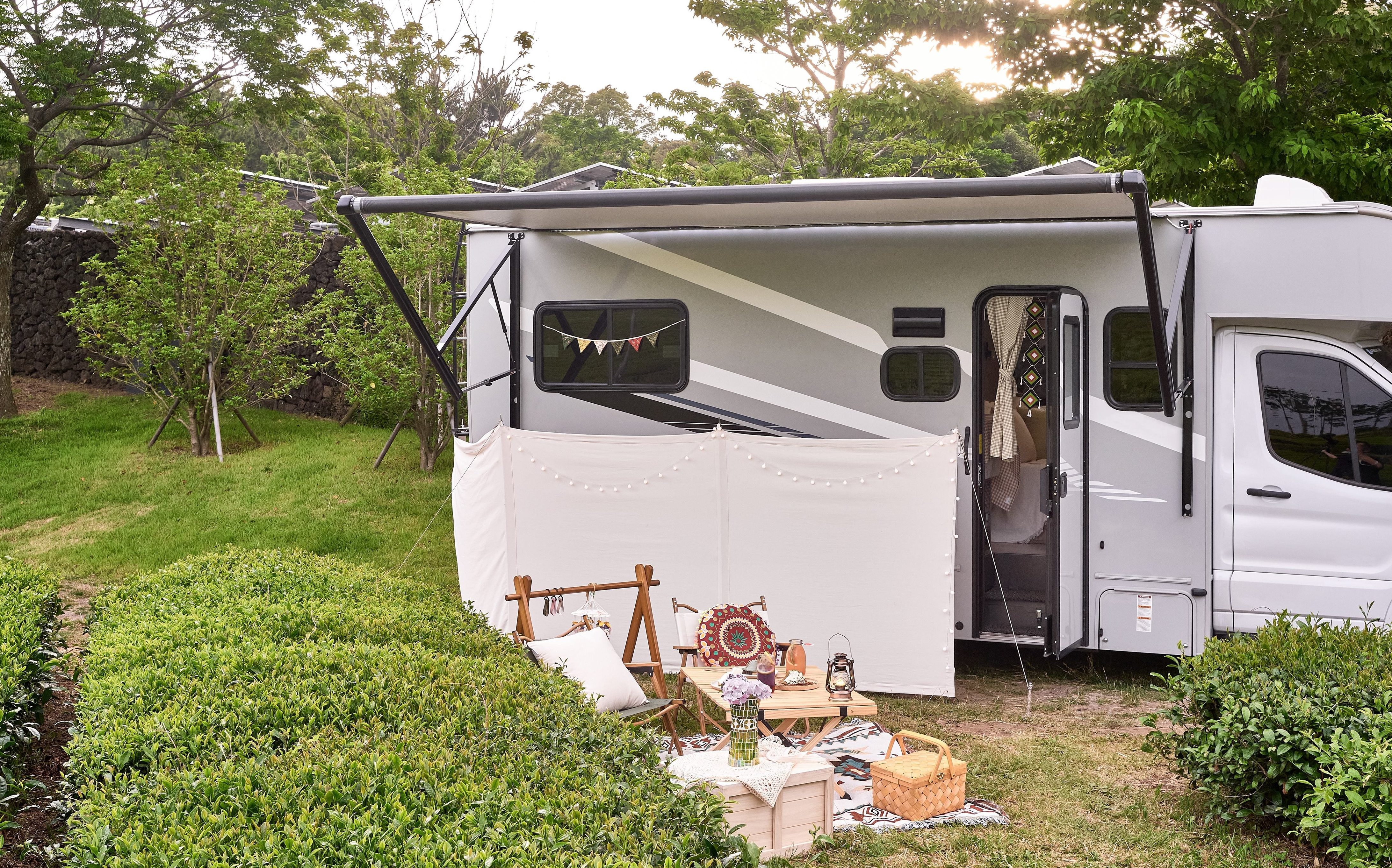 Camping car near Seogwang tea farm