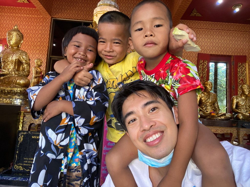 Nathan and Wat Nak Klang Kids