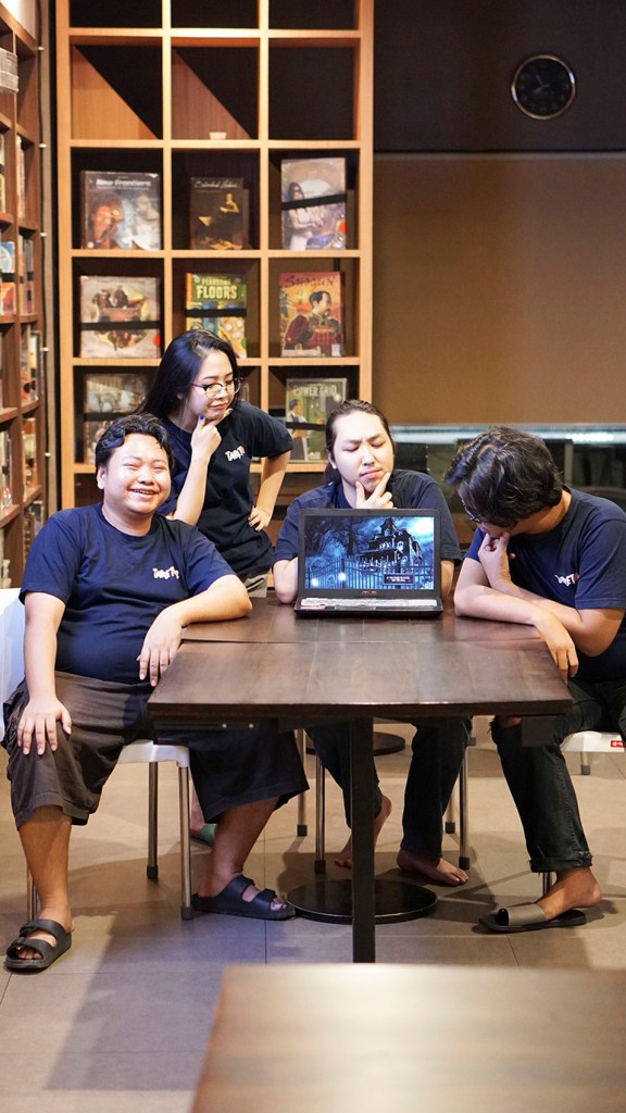 Haunted house mystery escape room
