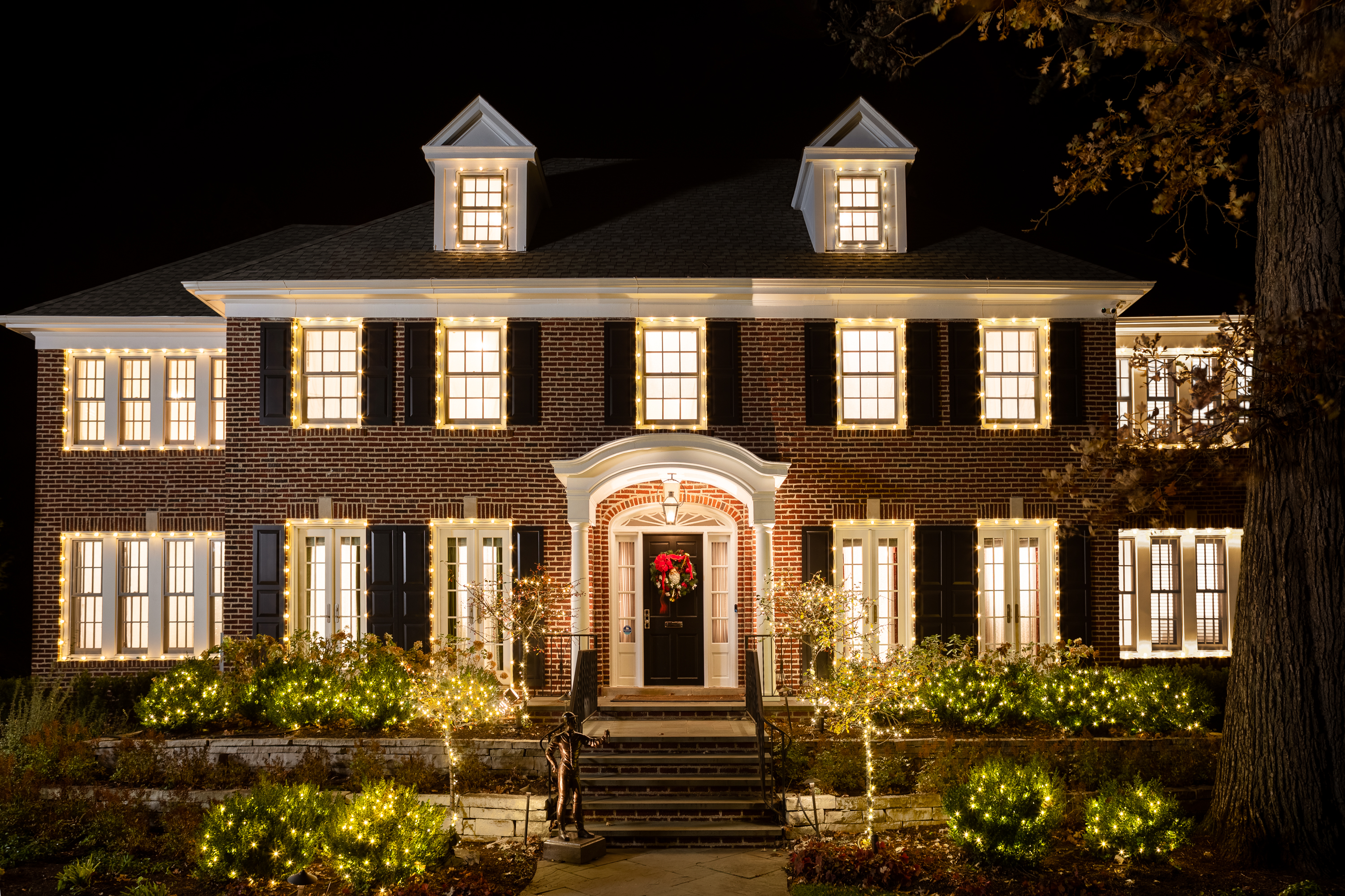 A holiday wish come true: The real-life Home Alone house is now
