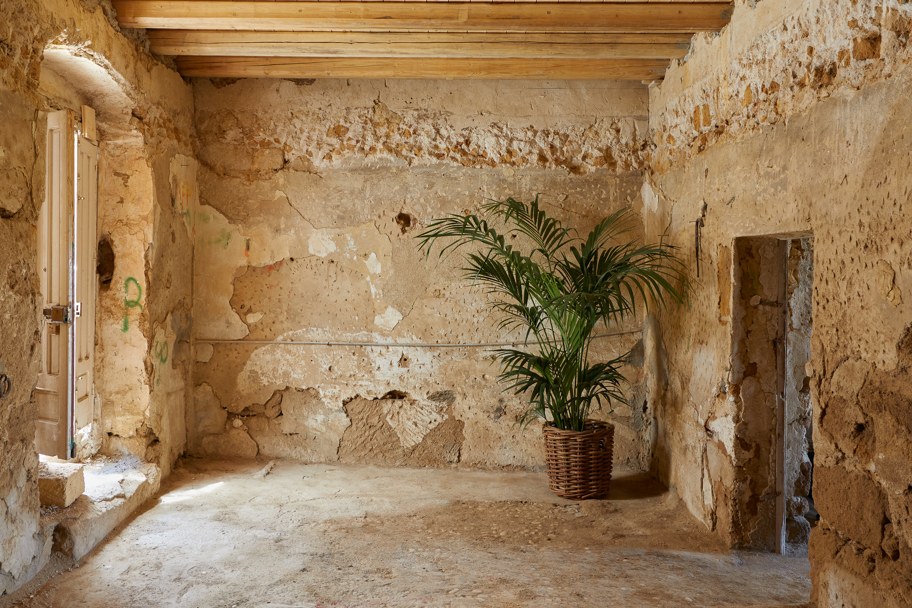 Live For A Year In A Restored 1 Euro Sicilian Home With Airbnb
