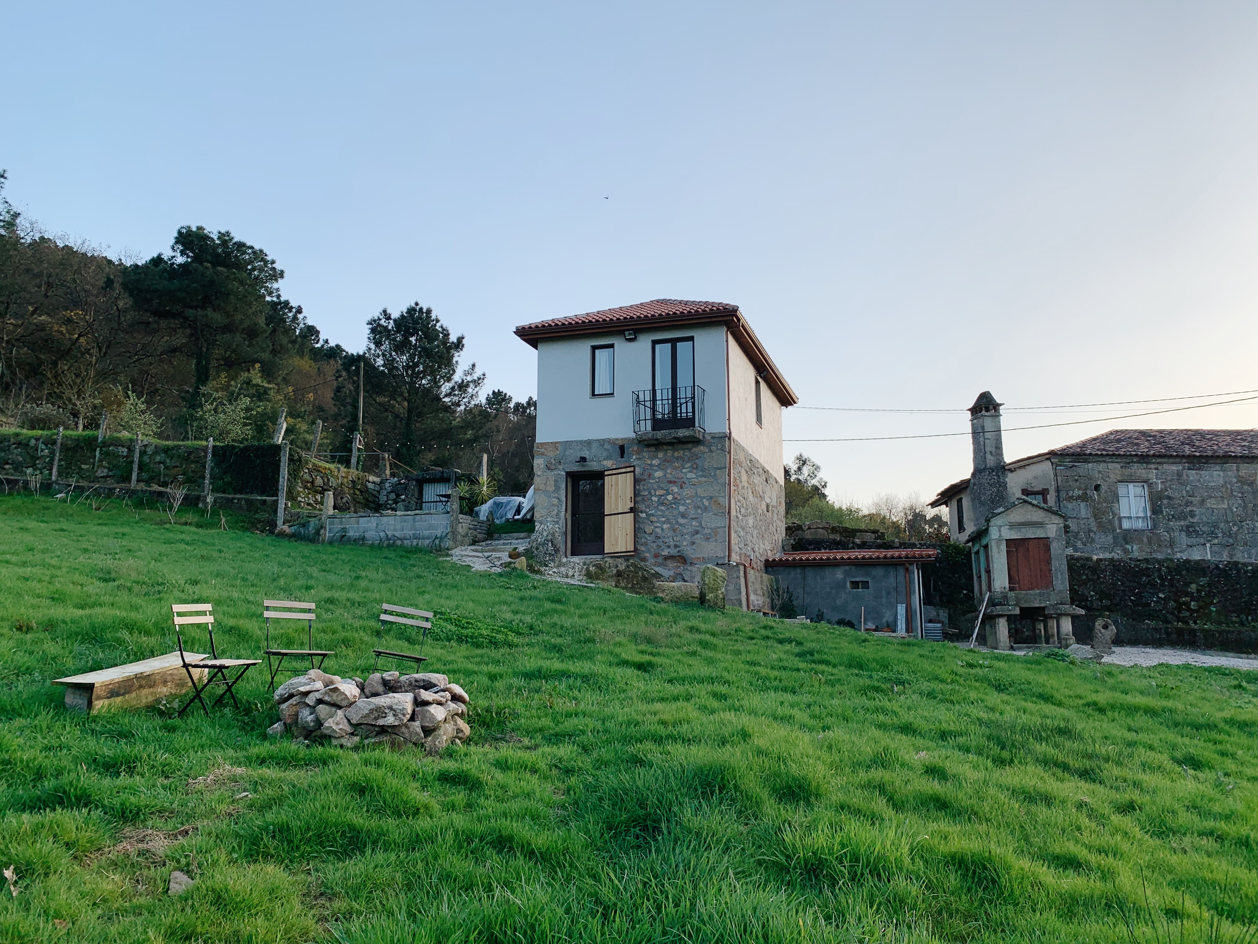 Camino de Santiago: el impacto de Airbnb en sus pueblos y