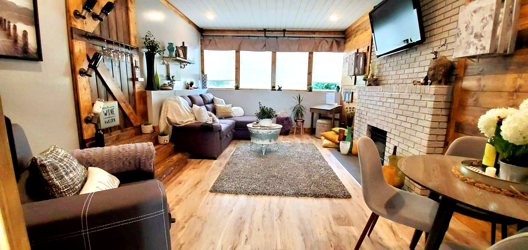 A cozy living room in Kamloops, BC